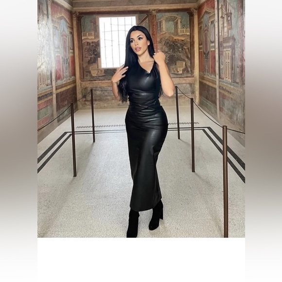 ZARA NEW WOMAN FW22 FAUX LEATHER MIDI DRESS_S-L - Picture 3 of 5